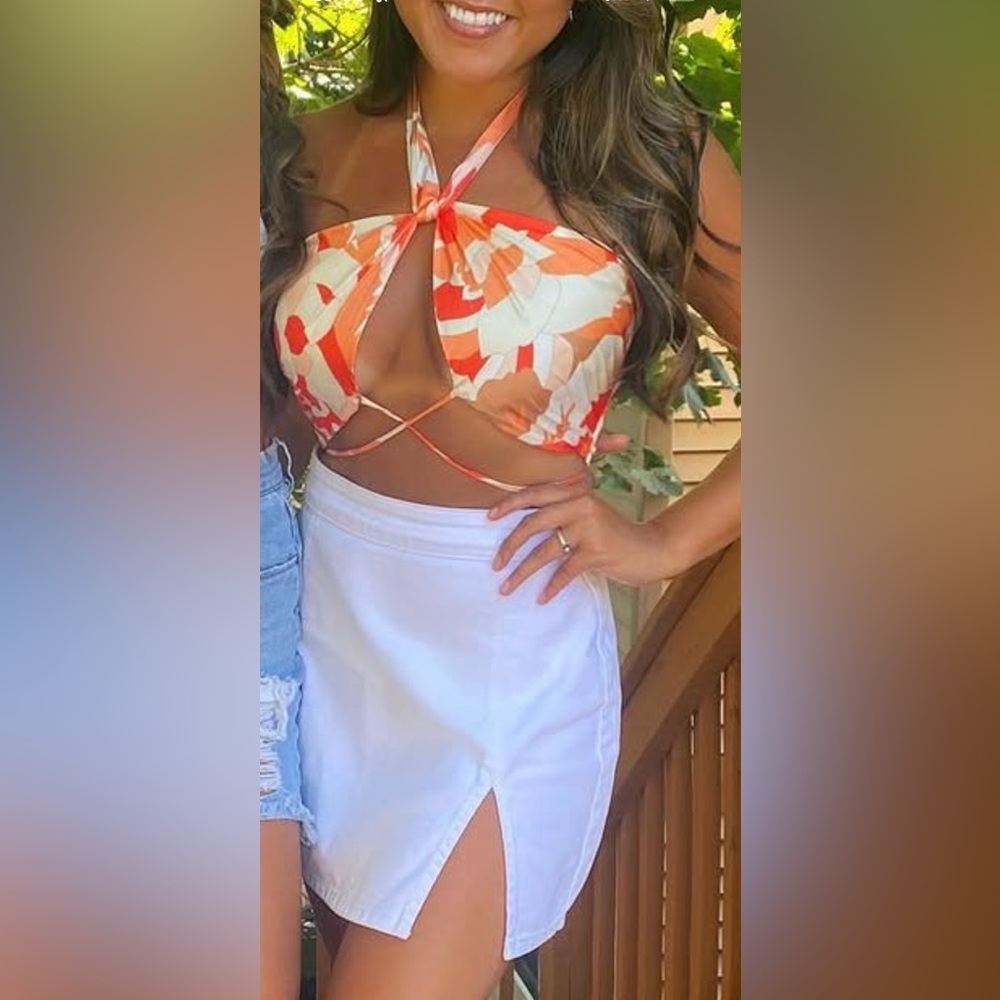 Cotton Candy LA Orange and Cream Floral Wrap Top